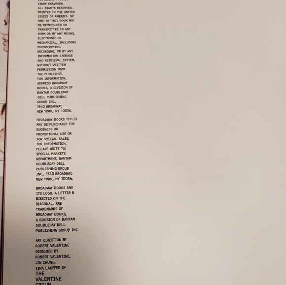 Cindy Crawford's Basic Face: A Makeup Workbook - Hardcover 1996 - Picture 6 of 8